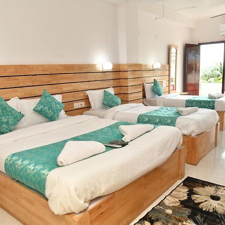 Hotel Sea Rock Jangli Ghāt Buitenkant foto