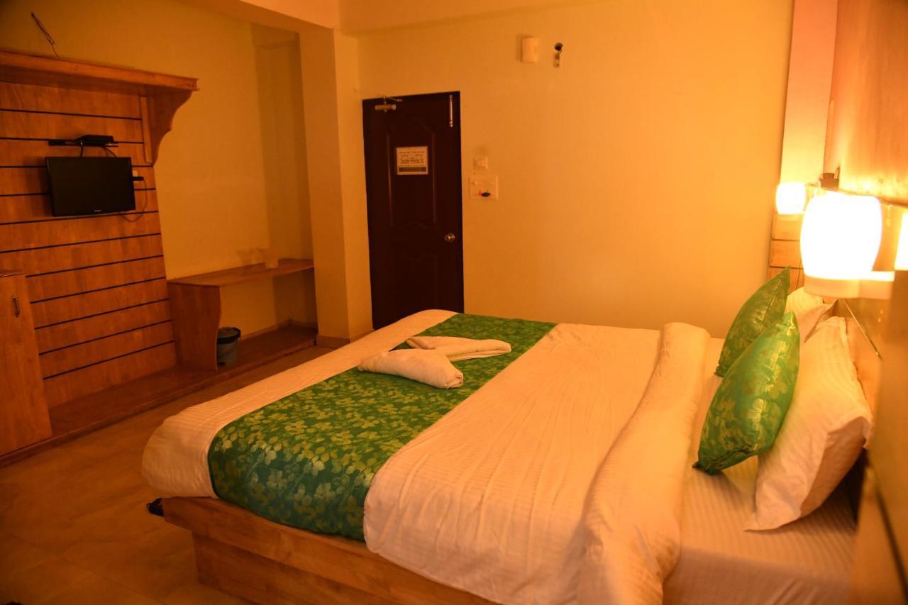 Hotel Sea Rock Jangli Ghāt Buitenkant foto