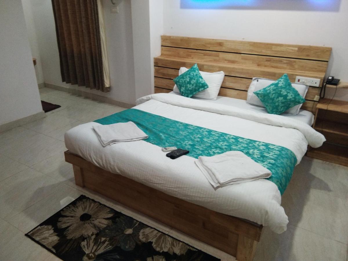 Hotel Sea Rock Jangli Ghāt Buitenkant foto