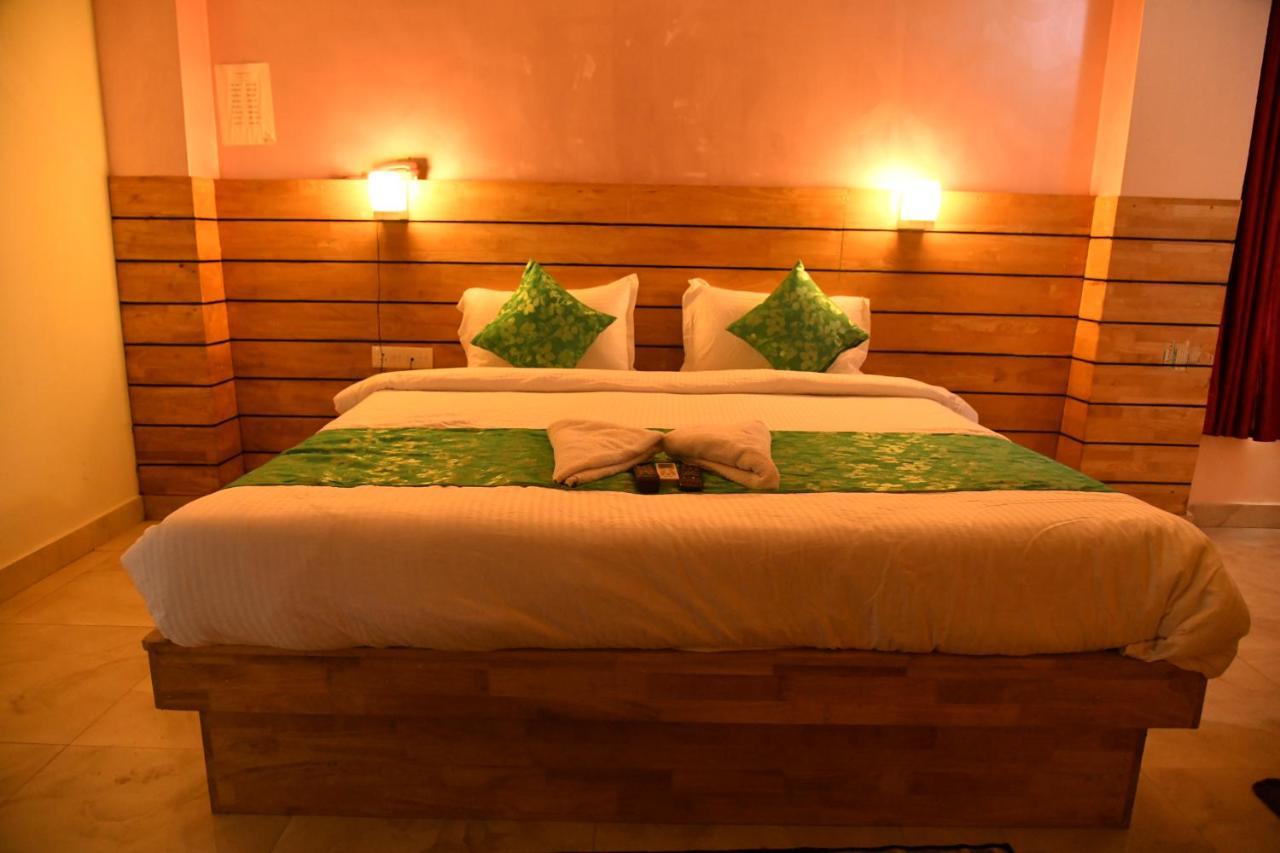 Hotel Sea Rock Jangli Ghāt Buitenkant foto
